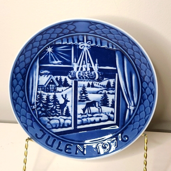 Julen 1976 Grande Porcelain Of Copenhagen Denmark Collector Plate 7.25” - Picture 1 of 2